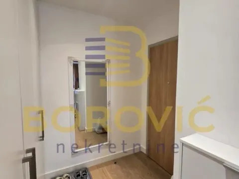 Rent, three bedroom apartment, 80m², Savski Venac, Beograd - image 15