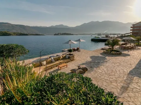 Prodaja, kuća, 676m², Tivat, Crna Gora - image 19