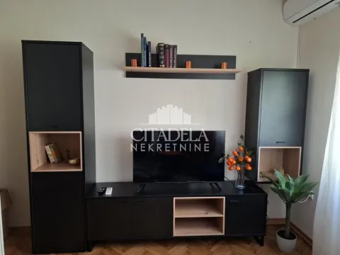 Izdavanje, dvosoban stan, 53m², Čukarica, Beograd - image 4
