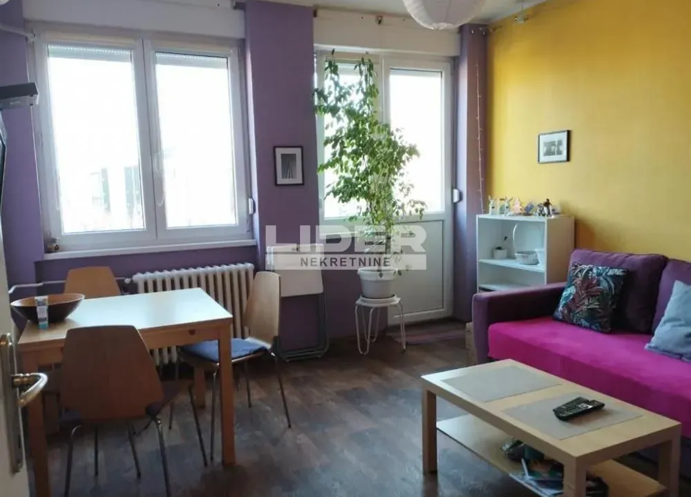 Izdavanje, dvosoban stan, 52m², Stari Grad, Beograd