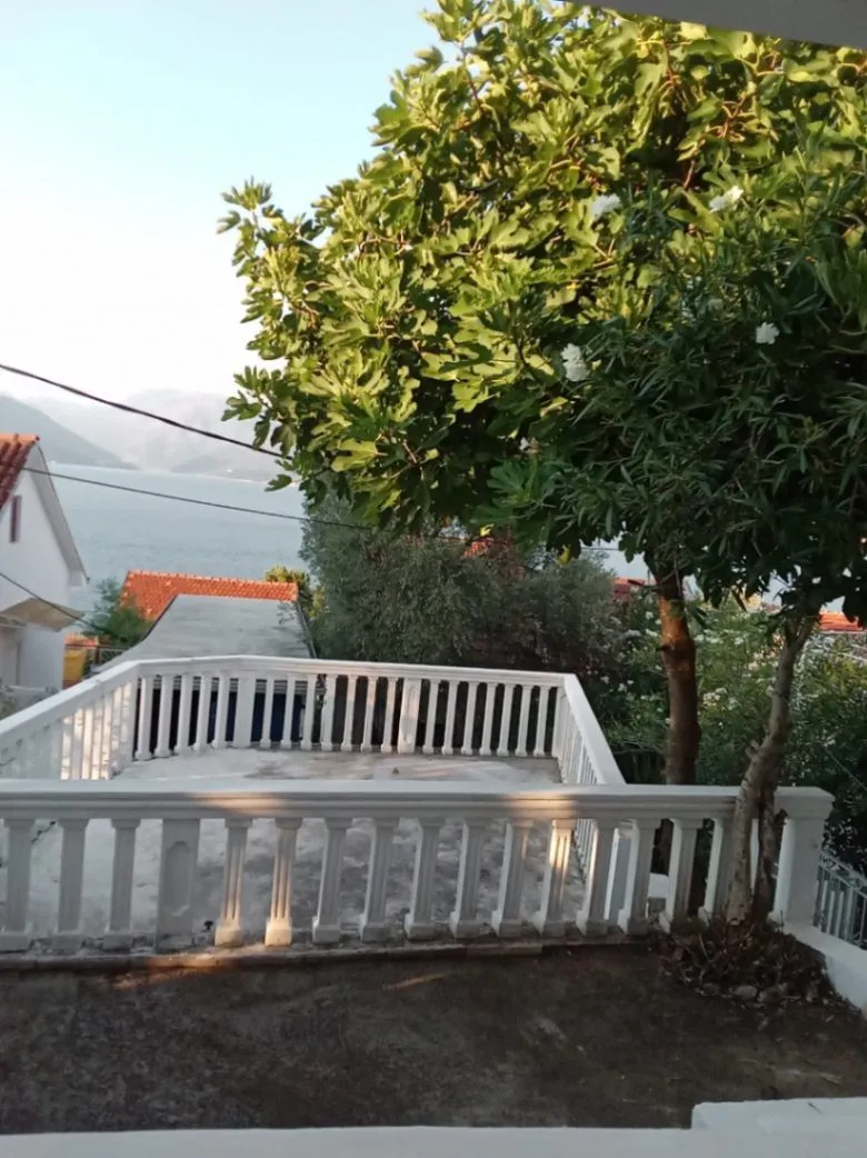 Prodaja, kuća, 168m², Krašići, Tivat