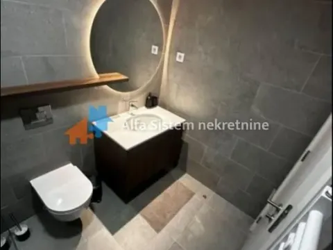 Izdavanje, trosoban stan, 71m², Savski Venac, Beograd - image 8