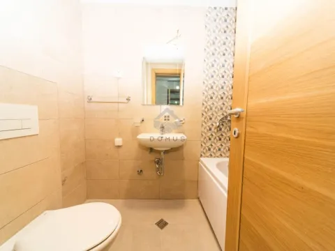 Prodaja, stan, 56m², Stari Aerodrom, Podgorica - image 6