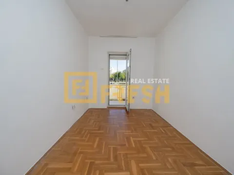 Prodaja, dvosoban stan, 84m², Stari Aerodrom, Podgorica - image 10