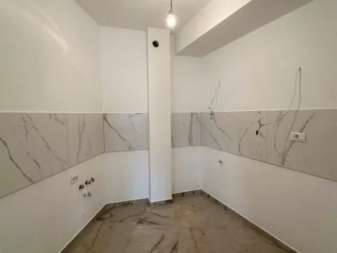 Prodaja, jednosoban stan, 57m², City Kej, Podgorica - image 6