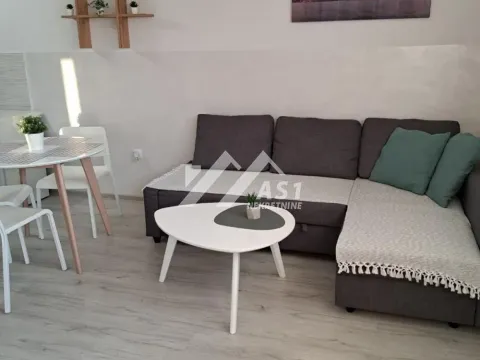 Izdavanje, jednosoban stan, 37m², Liman 1, Novi Sad Sve Podlokacije - image 1