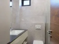 Izdavanje, jednosoban stan, 58m², Centar, Budva - image 11