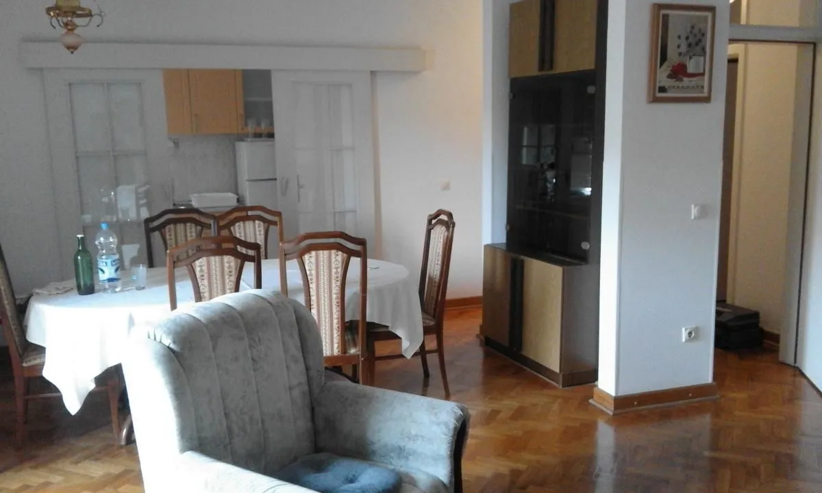Prodaja, trosoban stan, 103m², Centar, Novi Sad