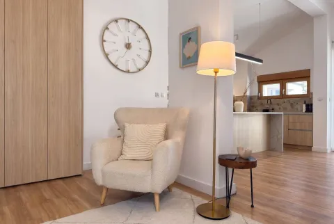 Rent, three bedroom apartment, 136m², Pržno, Budva - image 2