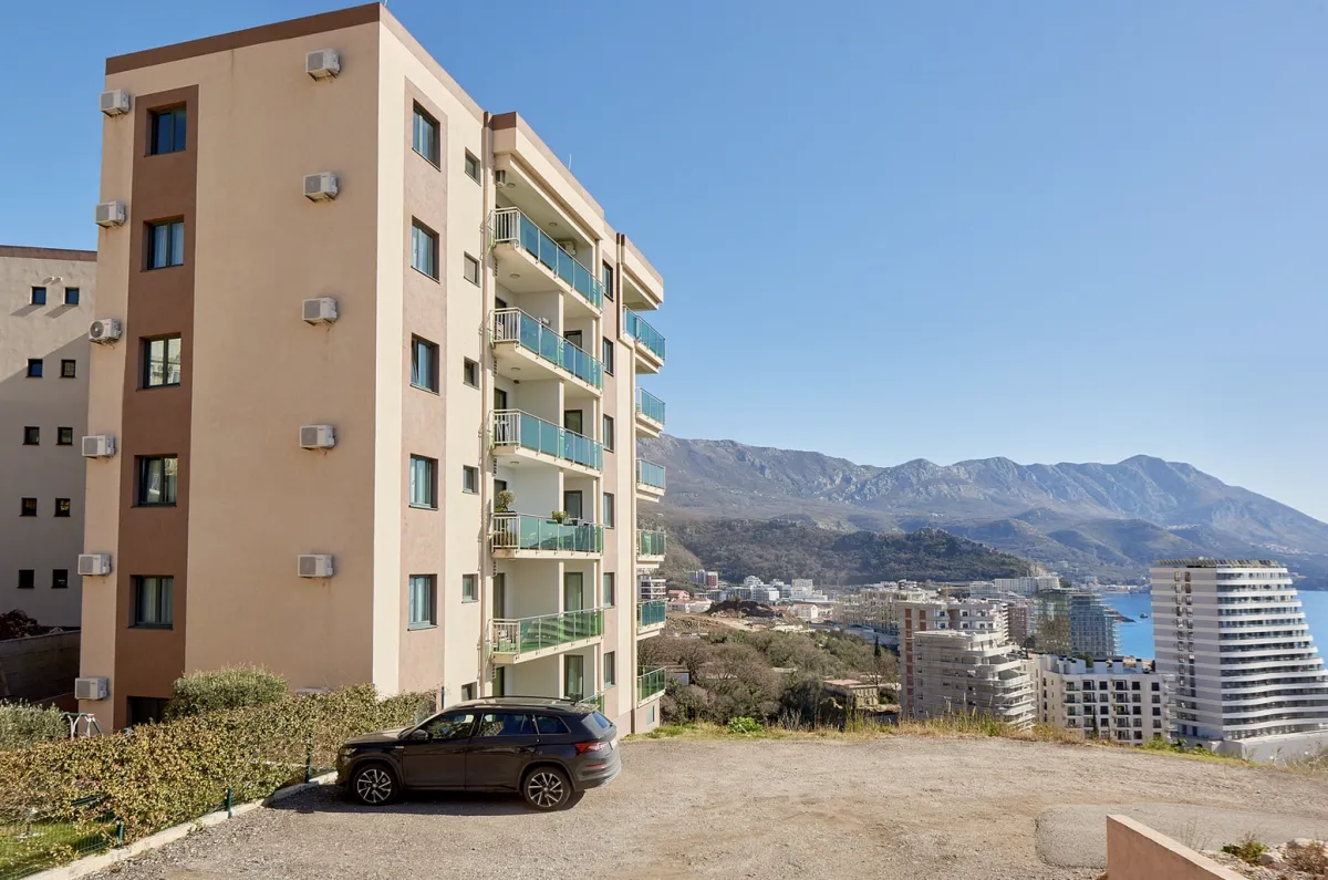 Sale, two bedroom apartment, 63m², Bečići, Budva
