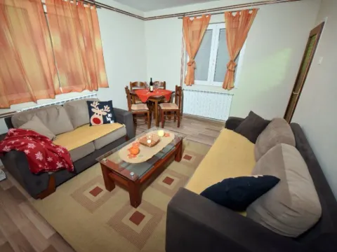 Izdavanje, kuća, 80m², Selišta, Kolašin - image 9