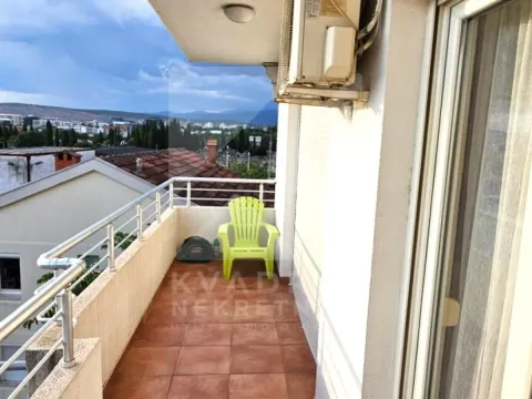 Rent, two bedroom apartment, 80m², Ljubović, Podgorica - image 11