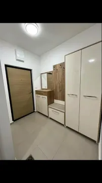 Izdavanje, trosoban stan, 70m², Tuški Put, Podgorica - image 10