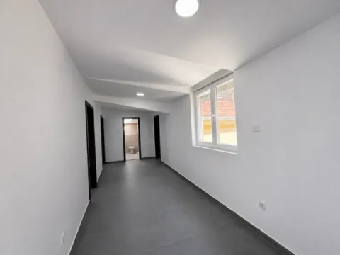 Izdavanje, stan, 250m², Stari Grad, Beograd - image 6