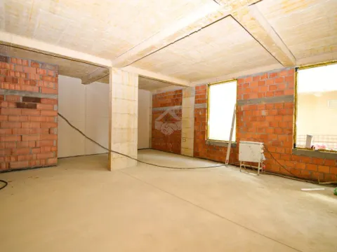 Izdavanje, poslovni prostor, 105m², City Kvart, Podgorica - image 4