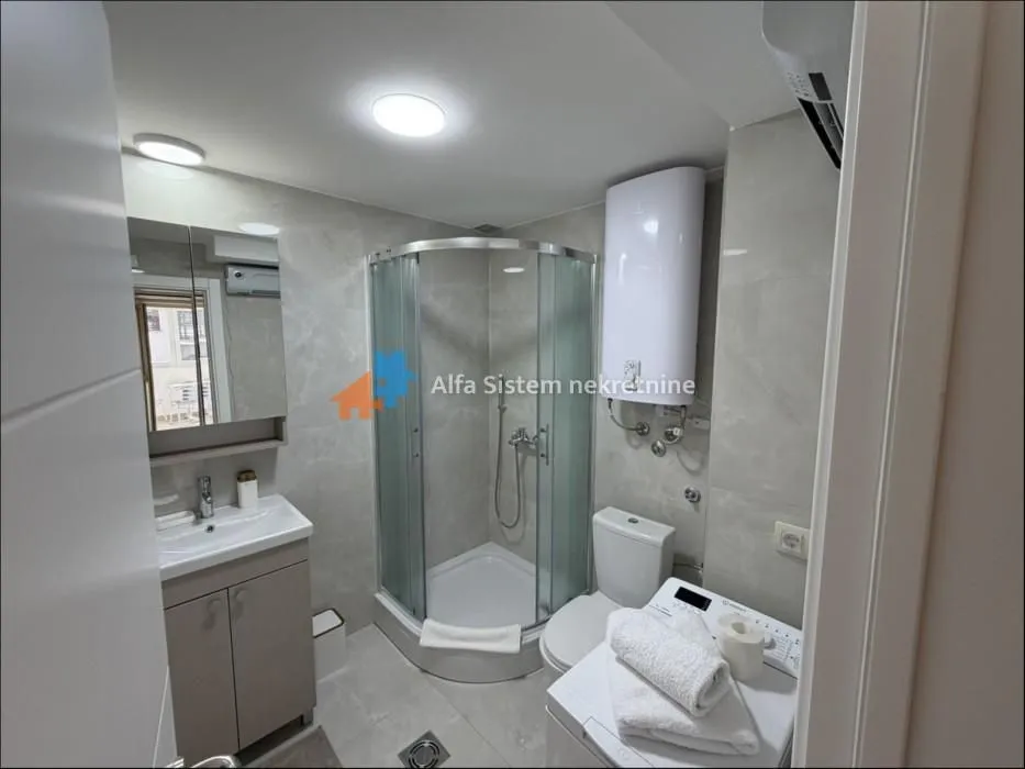 Izdavanje, dvosoban stan, 54m², Kalenić Pijaca, Vračar Sve Podlokacije