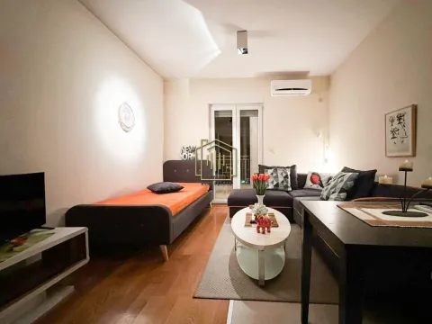 Izdavanje, stan, 29m², Blok 6, Podgorica - image 3