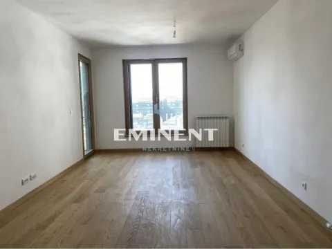 Stan in Novi Beograd Blok 65