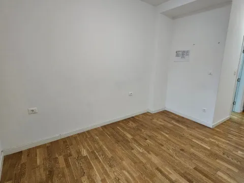 Izdavanje, trosoban stan, 116m², Zabjelo, Podgorica - image 6