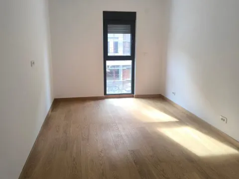 Izdavanje, dvosoban stan, 72m², City Kvart, Podgorica - image 5