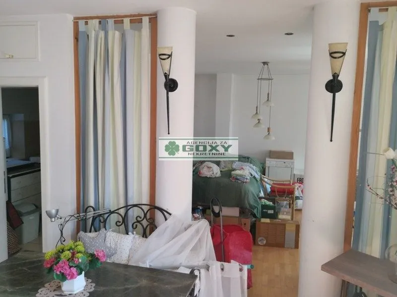 Prodaja, kuća, 391m², Centar, Kragujevac