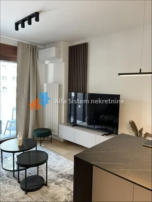 Izdavanje, dvosoban stan, 47m², Novi Beograd Blok 64, Novi Beograd Sve Podlokacije