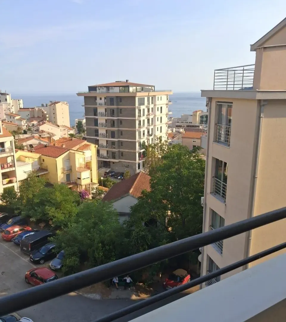 Sale, two bedroom apartment, 91m², Bečići, Budva