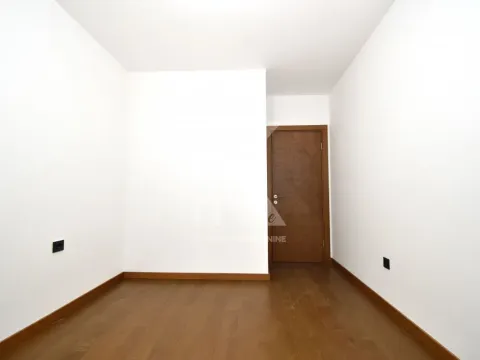 Rent, office space, 49m², Ljubović, Podgorica - image 9