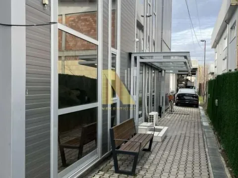 Rent, office space, 150m², Novo naselje, Novi Sad - image 9