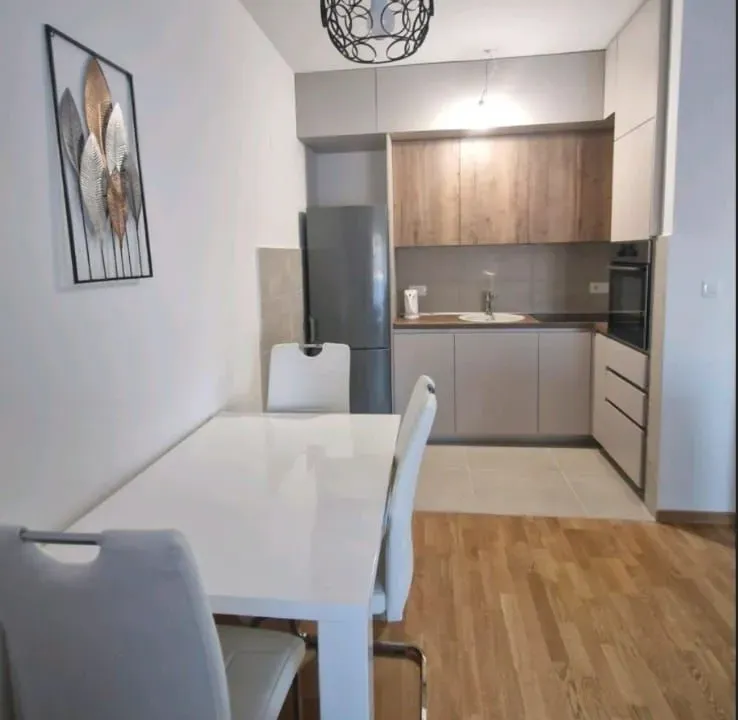 Prodaja, jednosoban stan, 44m², Pobrežje, Podgorica