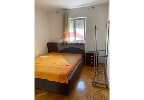 Izdavanje, stan, 54m², Centar, Bar - image 3
