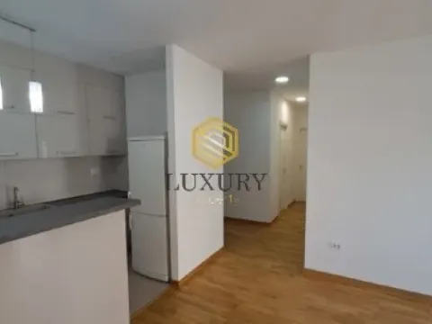 Izdavanje, dvosoban stan, 65m², Zagorič, Podgorica - image 11