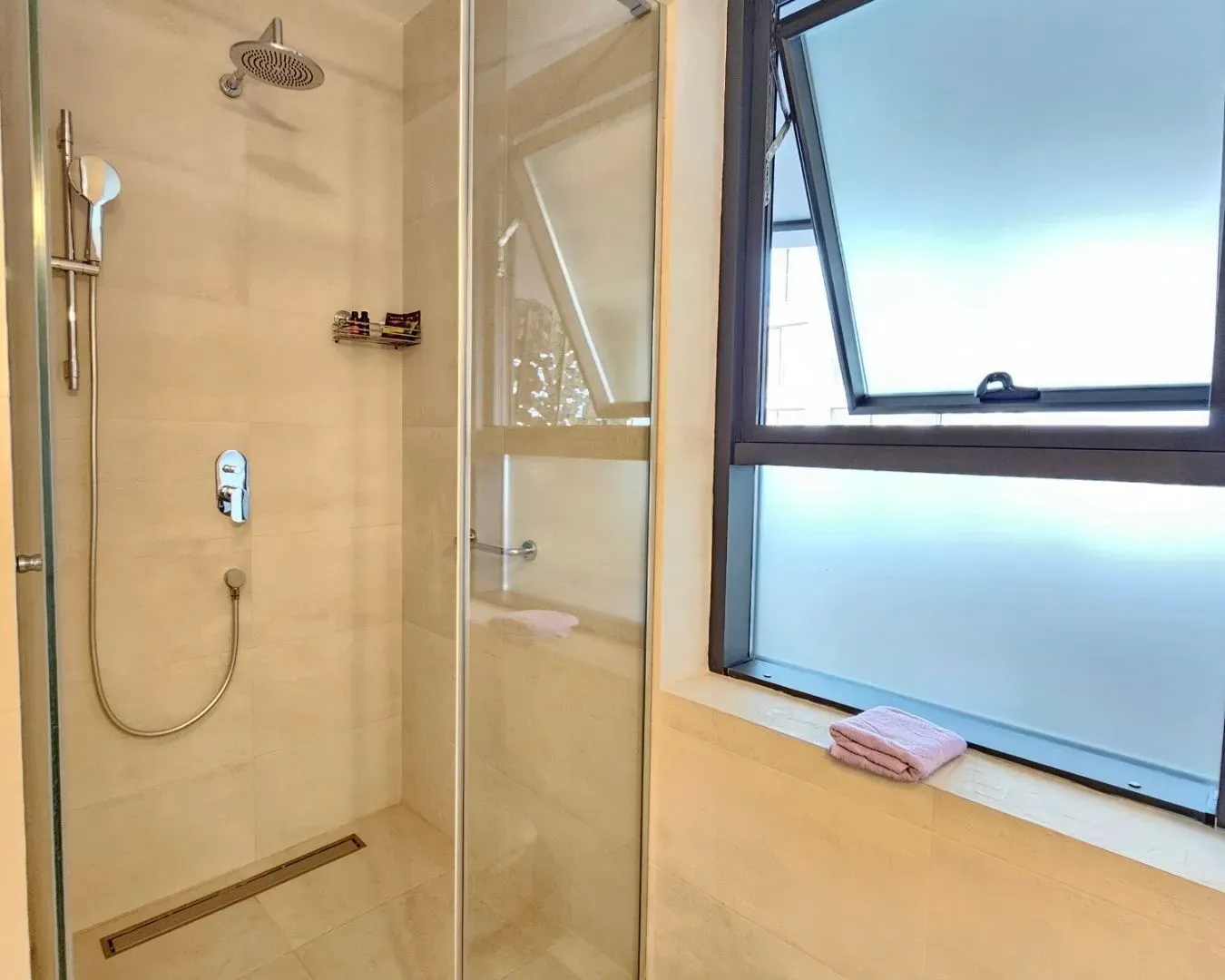 Rent, one bedroom apartment, 57m², Budva, Crna Gora