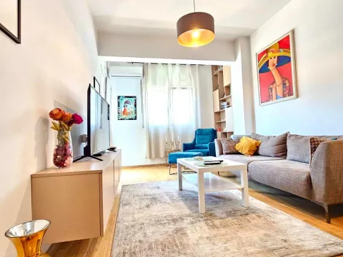 Rent, one bedroom apartment, 45m², Blok 6, Podgorica - image 5