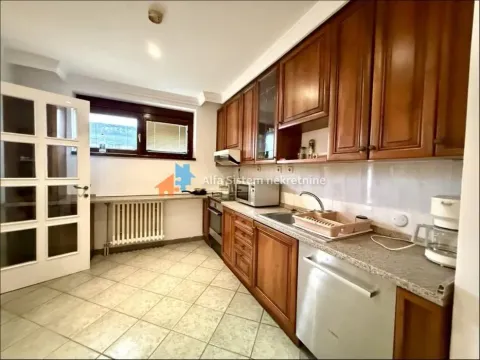 Izdavanje, poslovni prostor, 147m², Kalenić Pijaca, Vračar Sve Podlokacije - image 13