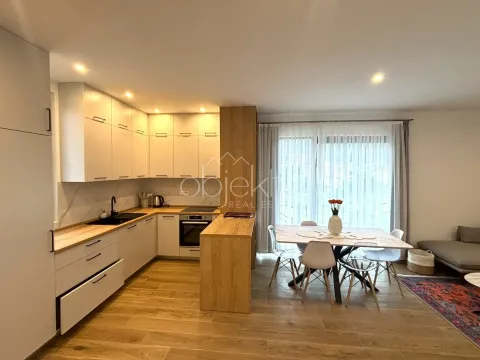 Rent, apartment, 54m², Tivat, Crna Gora - image 2