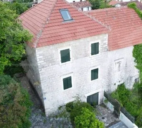 Prodaja, kuća, 180m², Herceg Novi, Crna Gora