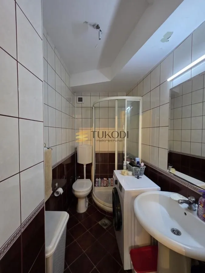 Sale, three bedroom apartment, 64m², Vračar Sve Podlokacije, Beograd