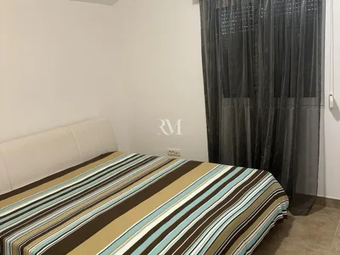 Izdavanje, trosoban stan, 160m², Kavač, Kotor - image 13