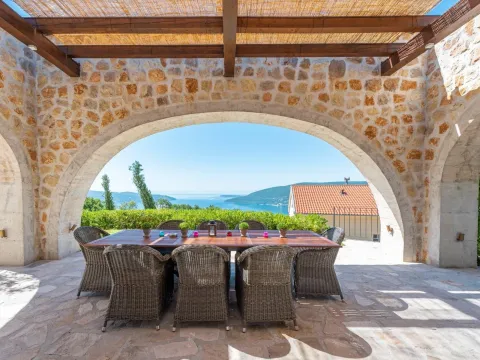 Sale, house, 350m², Trebešin, Herceg Novi - image 10