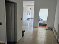 Izdavanje, trosoban stan, 92m², Kluz, Zvezdara Sve Podlokacije - image 8