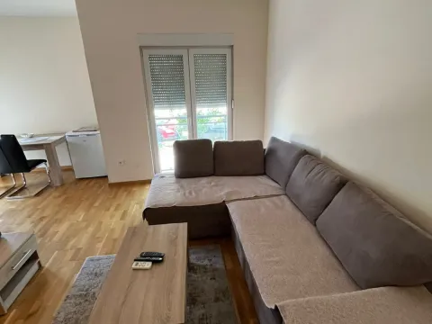 Izdavanje, jednosoban stan, 40m², Zabjelo, Podgorica - image 3