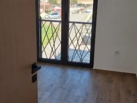 Prodaja, jednosoban stan, 49m², Tivat, Crna Gora - image 2