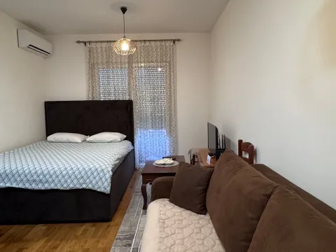 Stan in Stari Aerodrom