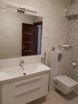 Izdavanje, dvosoban stan, 90m², Preko Morače, Podgorica - image 5