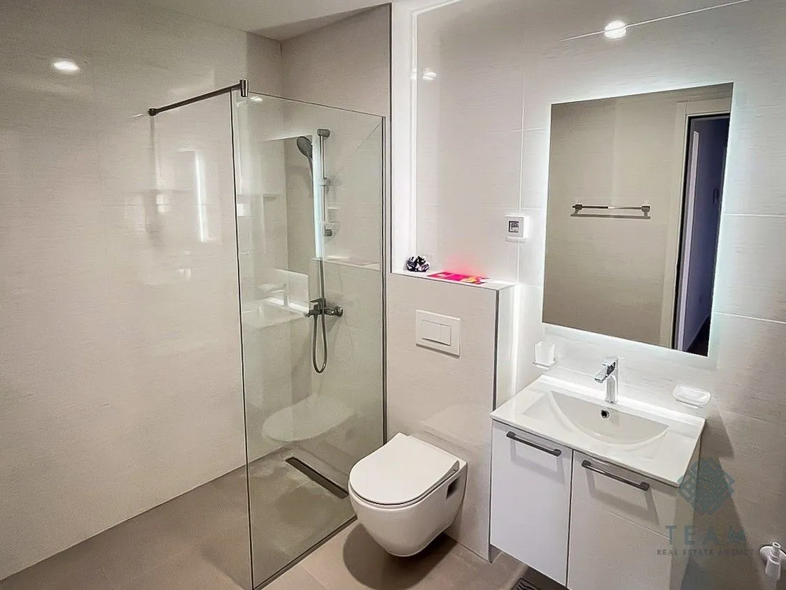 Prodaja, trosoban stan, 106m², Stari Aerodrom, Podgorica