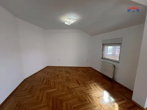 Sale, four bedroom apartment, 117m², Bulevar Evrope, Novi Sad Sve Podlokacije - image 9