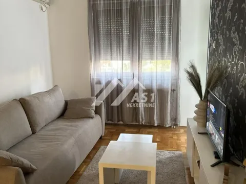 Izdavanje, jednosoban stan, 32m², Bulevar Evrope, Novi Sad Sve Podlokacije - image 8