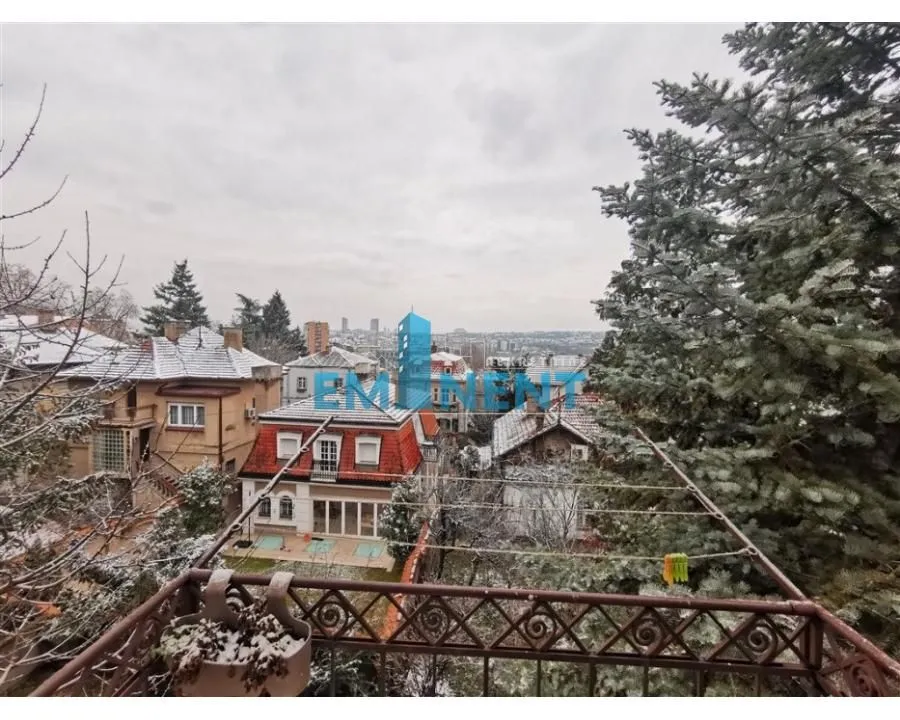 Izdavanje, četvorosoban stan, 143m², Neimar, Vračar Sve Podlokacije