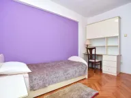 Rent, three bedroom apartment, 130m², Budva, Crna Gora - image 8